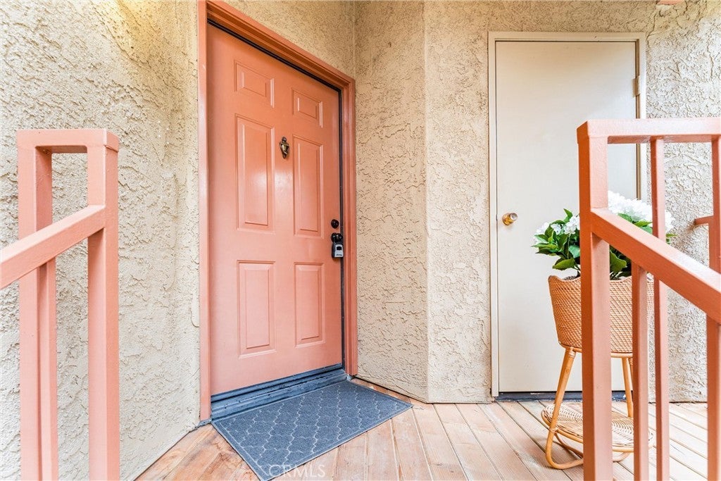 Photo of Listing #OC25094093