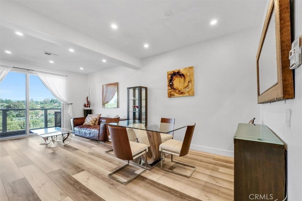 Photo of Listing #OC25089476