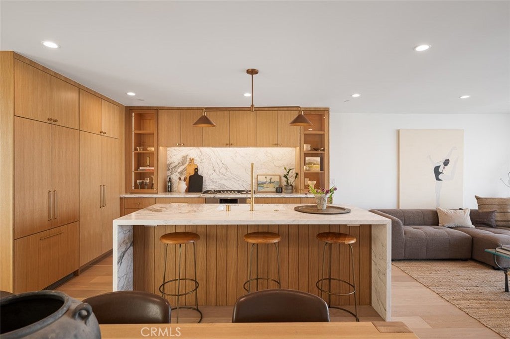 Photo of Listing #PW25092883