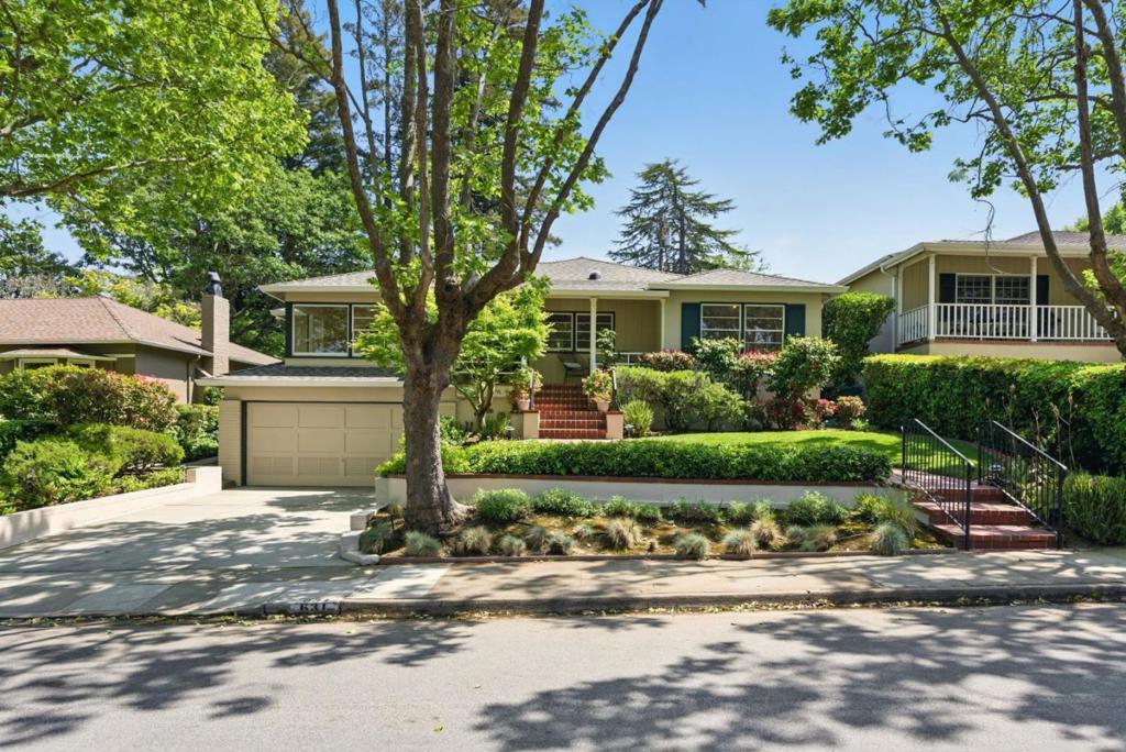 Photo of Listing #ML82005027