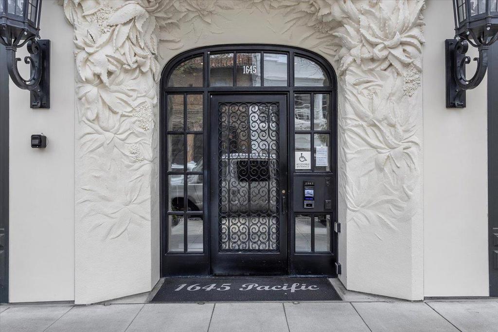 Photo of Listing #ML82005036