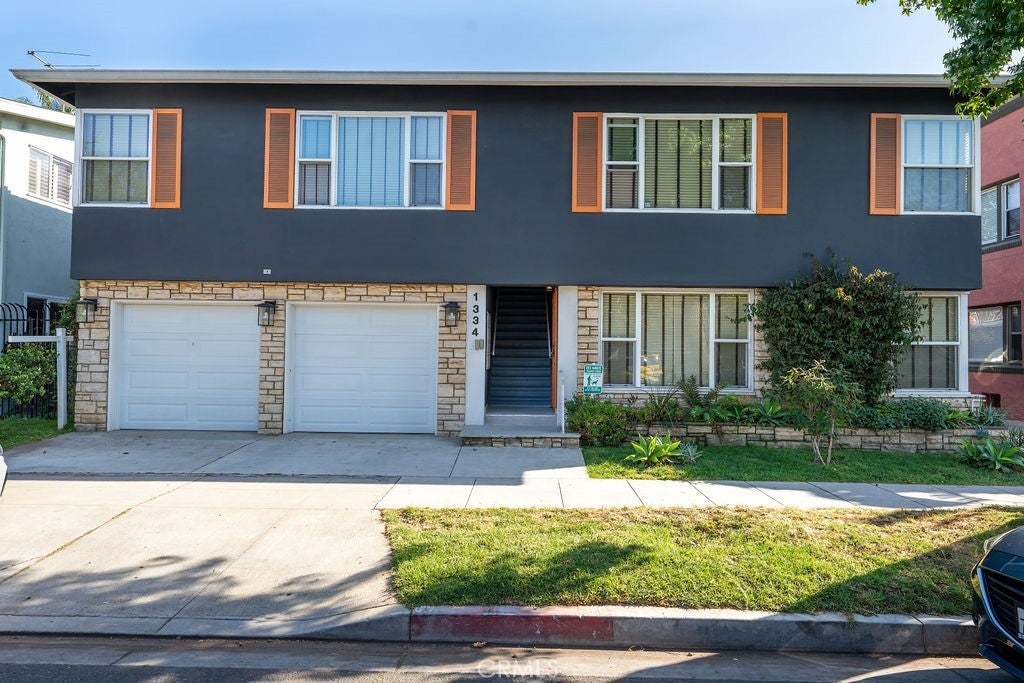 Photo of Listing #PW25096431