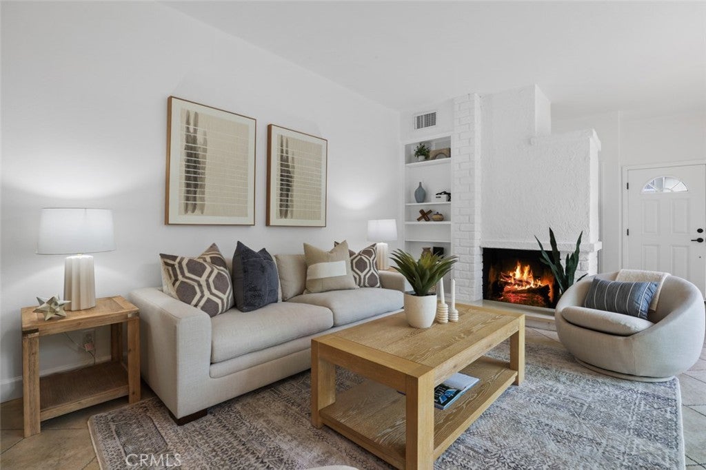 Photo of Listing #OC25034961