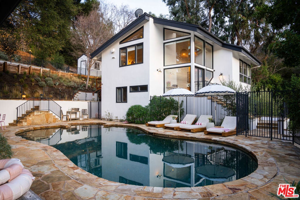 Photo of Listing #25533001