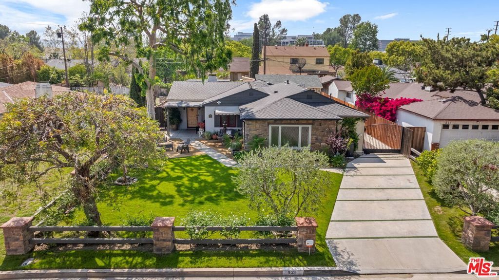 Photo of Listing #25532927