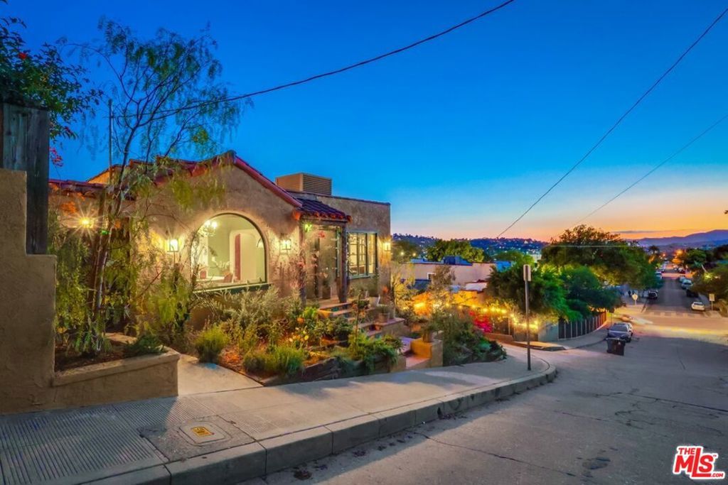 Photo of Listing #25532475