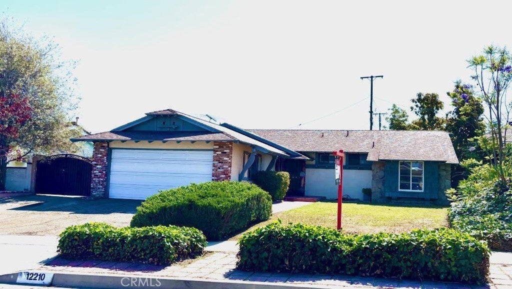 Photo of Listing #PW25096578