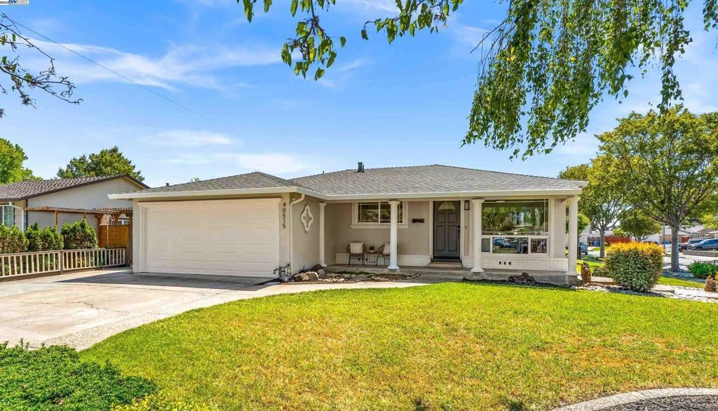 Photo of Listing #41095758