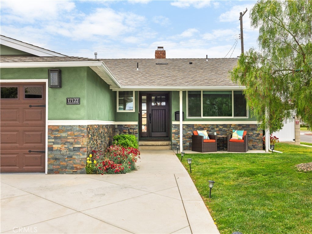 Photo of Listing #PV25096583