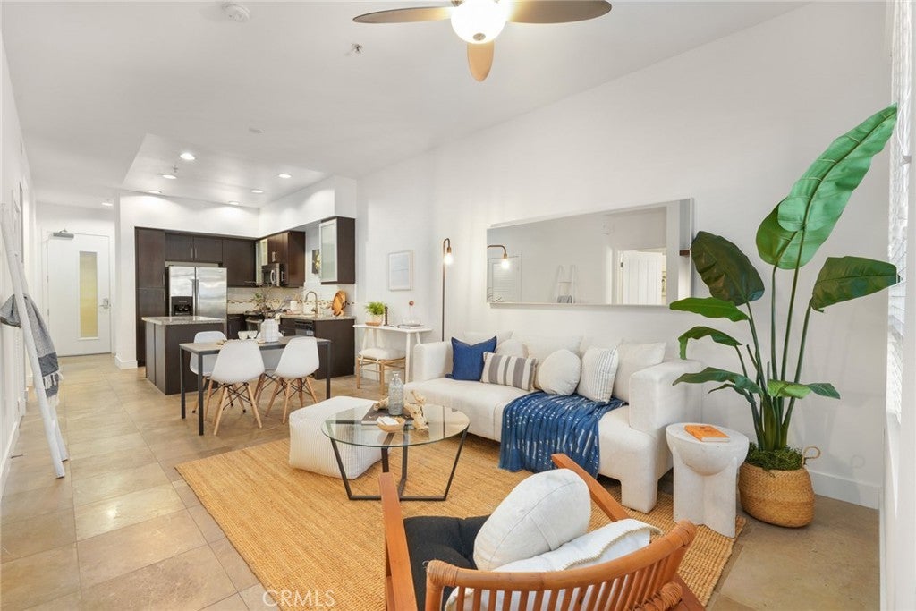 Photo of Listing #SB25096754