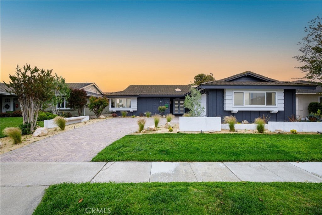 Photo of Listing #PW25096743