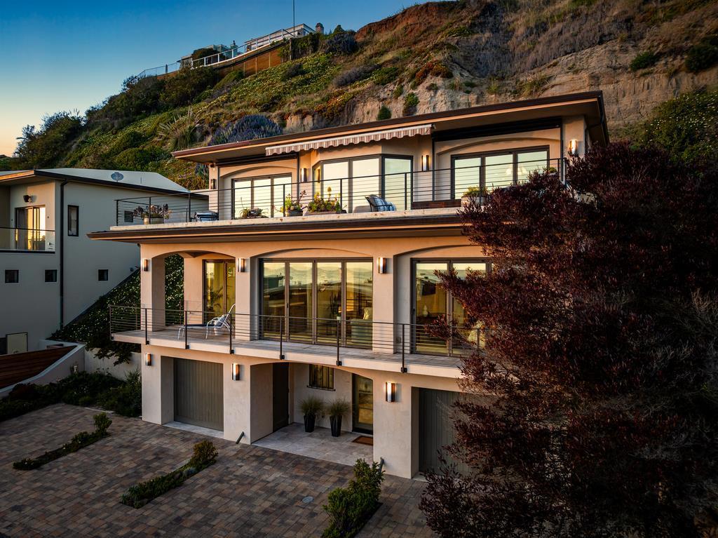 Photo of Listing #ML81992811