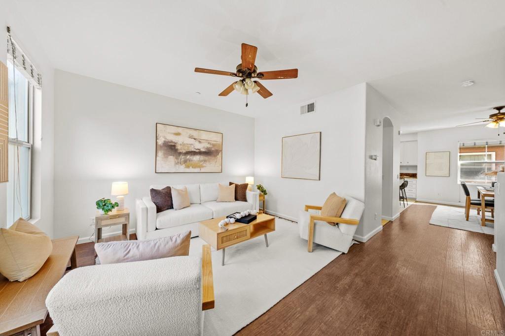 Photo of Listing #PTP2503153