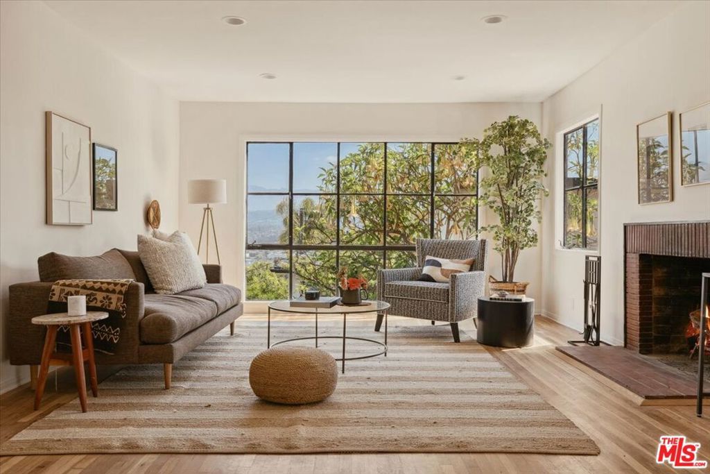 Photo of Listing #25532897