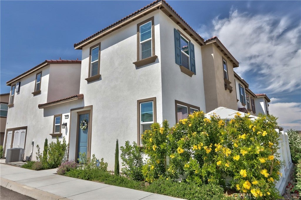 Photo of Listing #SW25097021