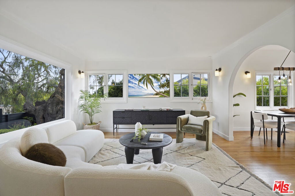 Photo of Listing #25531385