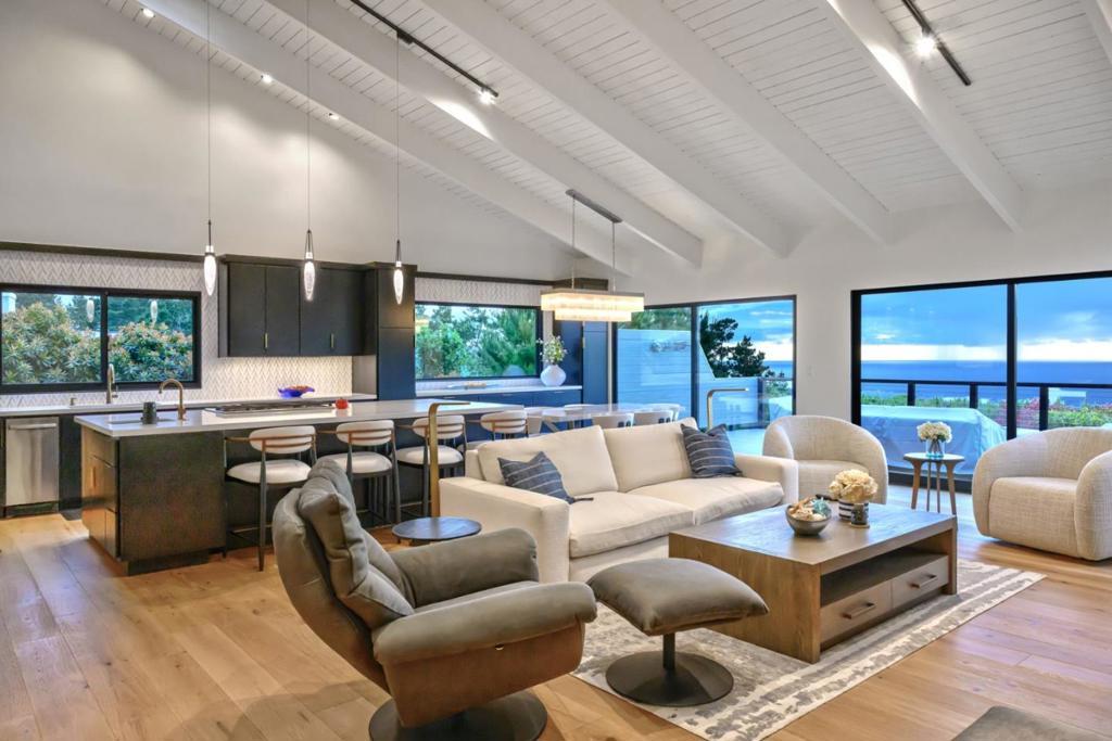 Photo of Listing #ML82005150