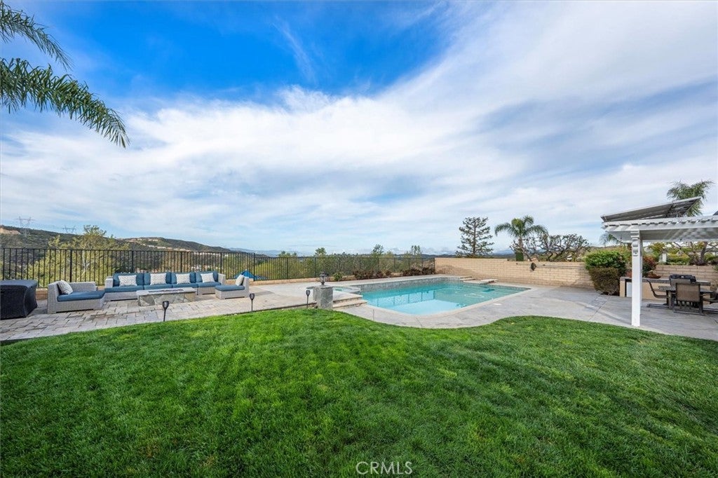 Photo of Listing #SR25097254