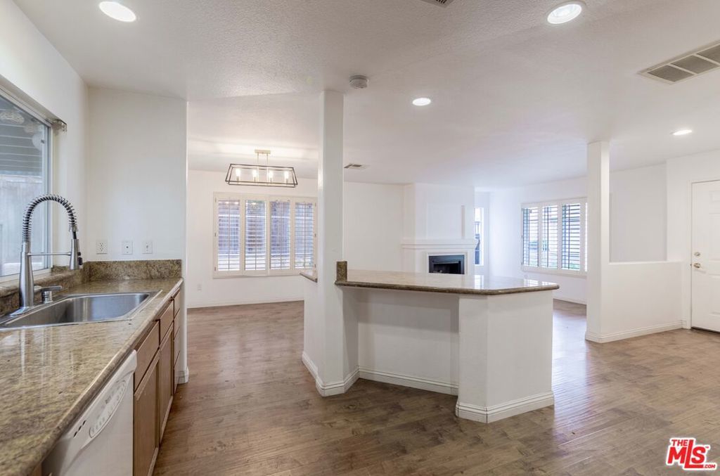 Photo of Listing #25531711