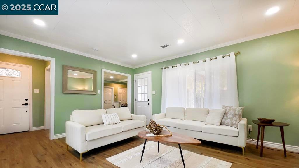 Photo of Listing #41095854