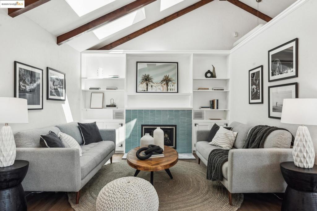 Photo of Listing #41095859