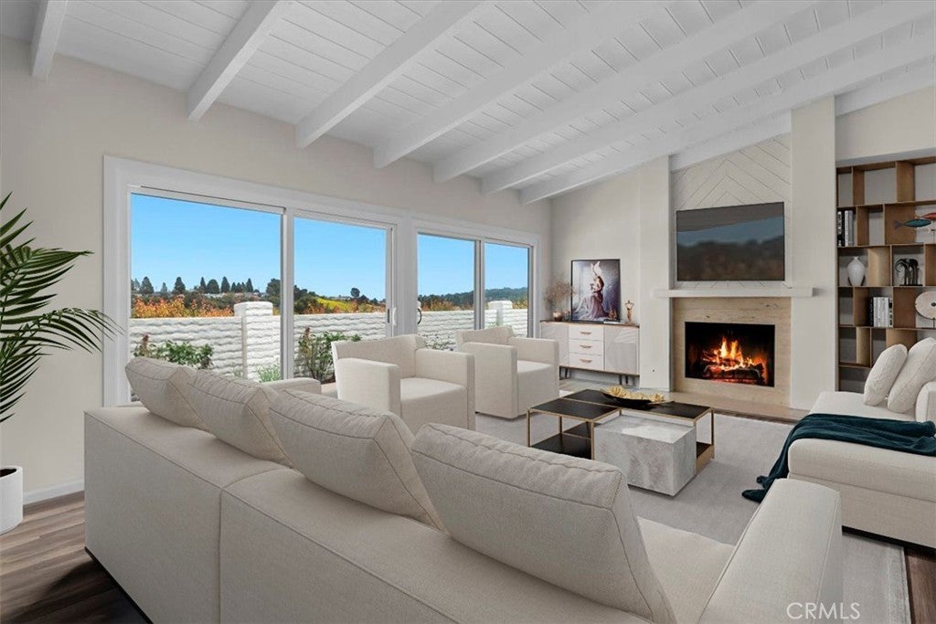 Photo of Listing #PV25089548