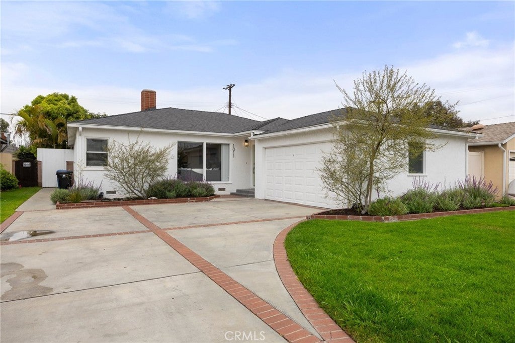 Photo of Listing #SB25093443