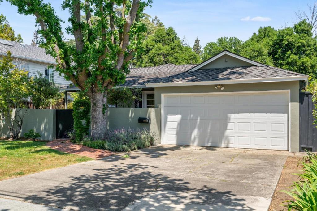 Photo of Listing #ML82005198