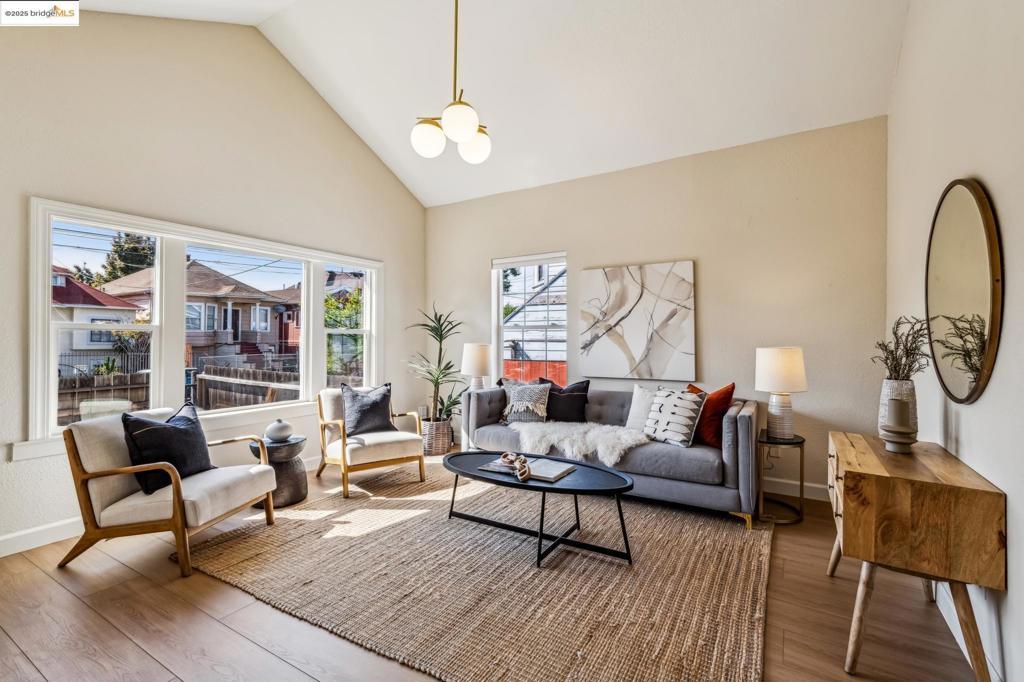 Photo of Listing #41095930