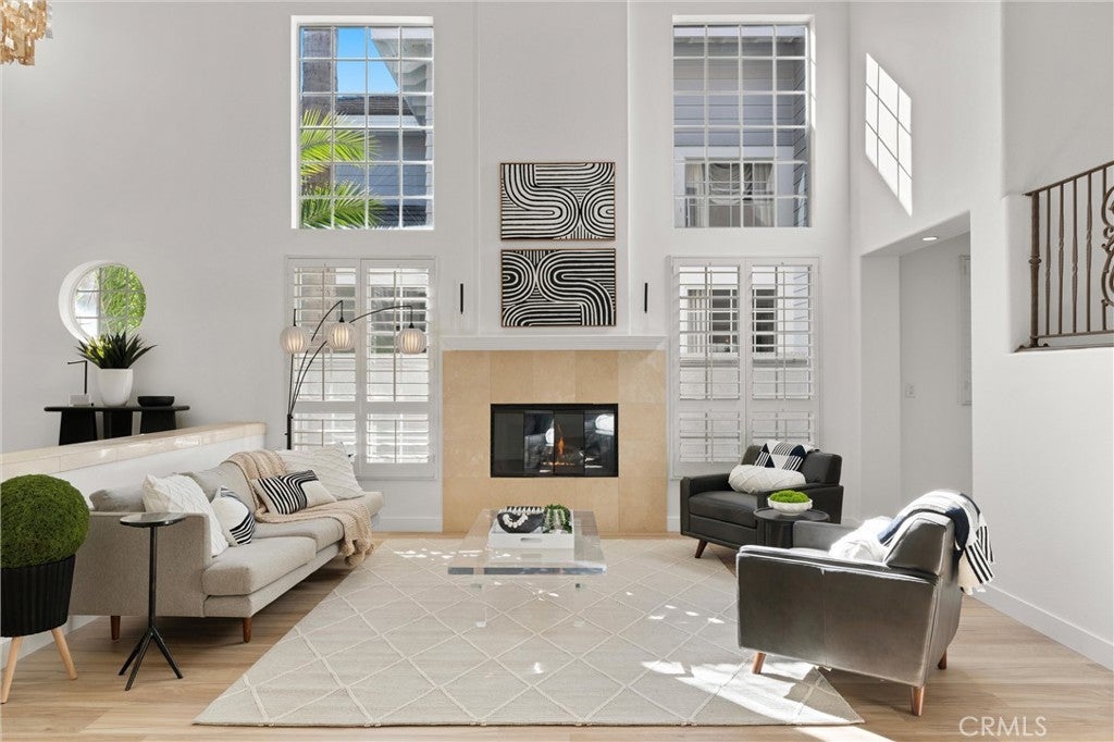 Photo of Listing #OC25097345