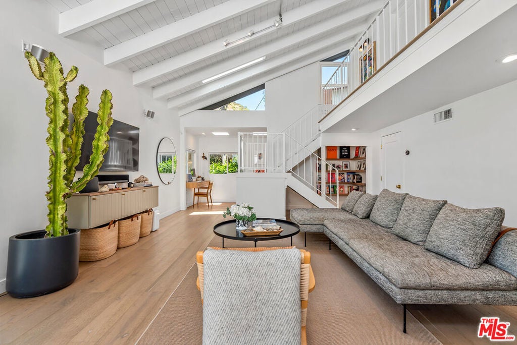 Photo of Listing #25533509