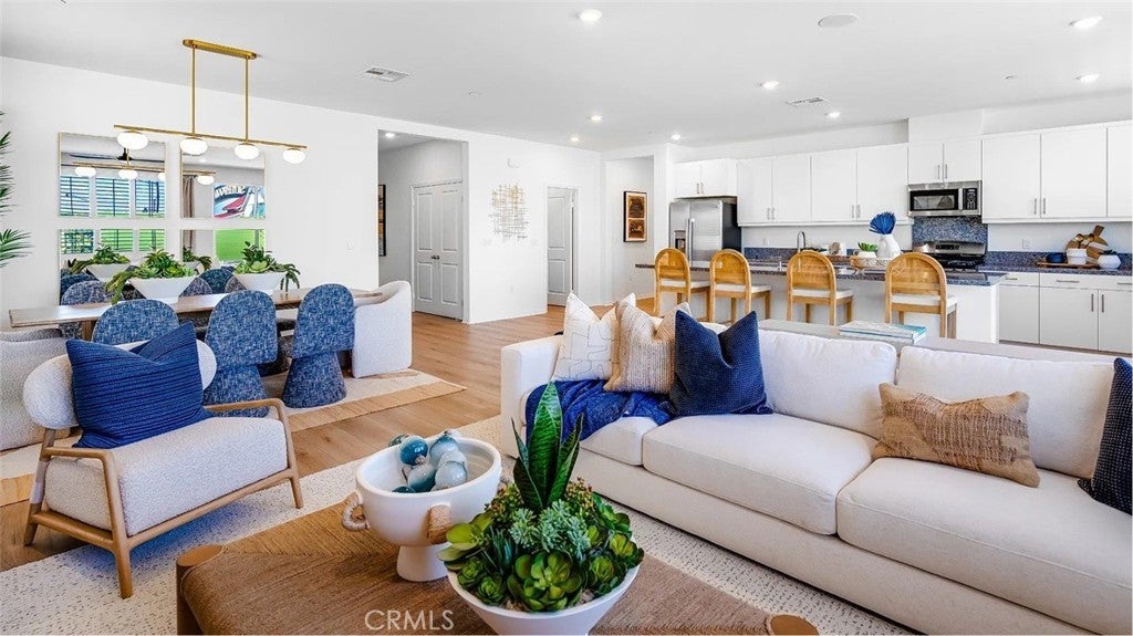 Photo of Listing #SW25097675