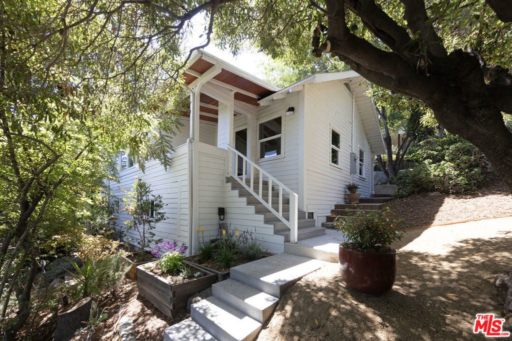 Photo of Listing #25511103