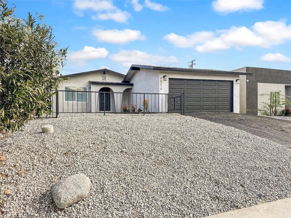 Photo of Listing #OC25097353