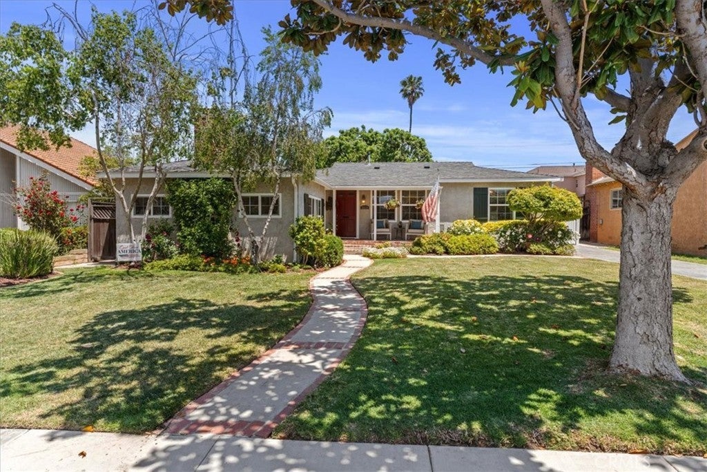 Photo of Listing #SB25097656