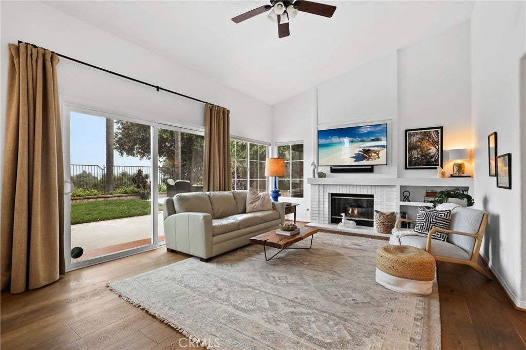 Photo of Listing #OC25094487