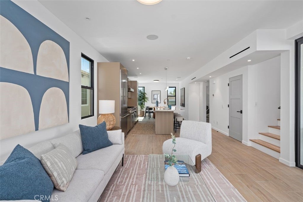 Photo of Listing #NP25091411