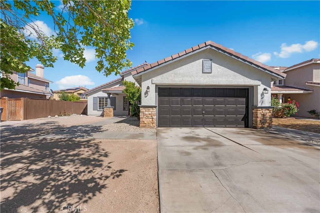 Photo of Listing #SR25096767