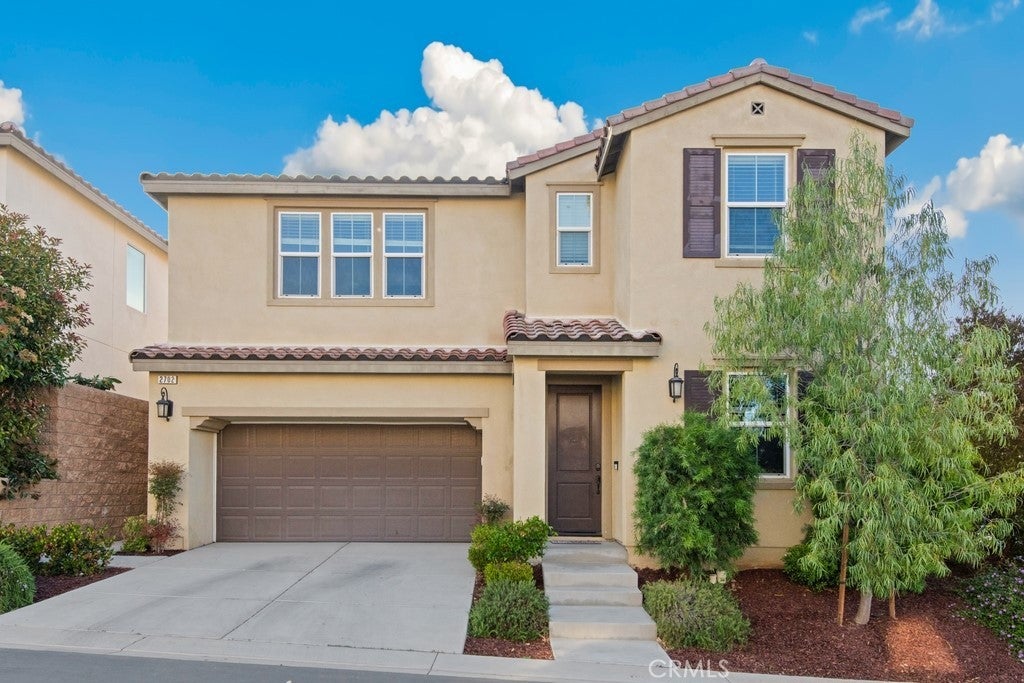 Photo of Listing #IV25097987