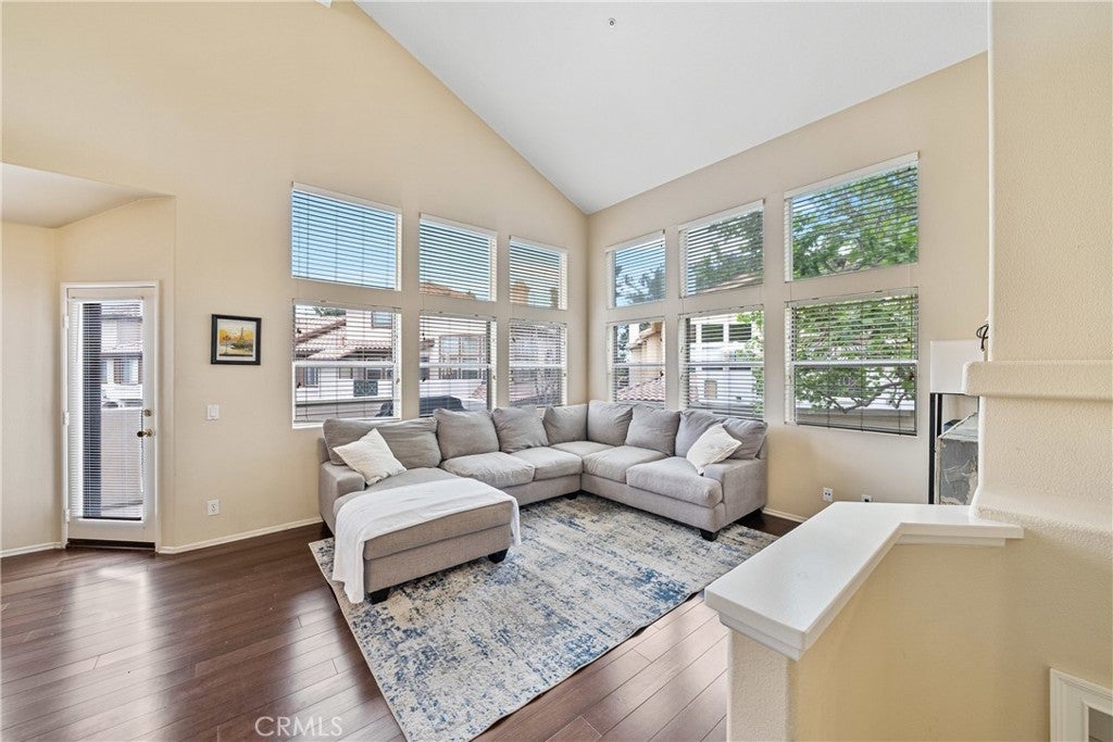 Photo of Listing #OC25095949