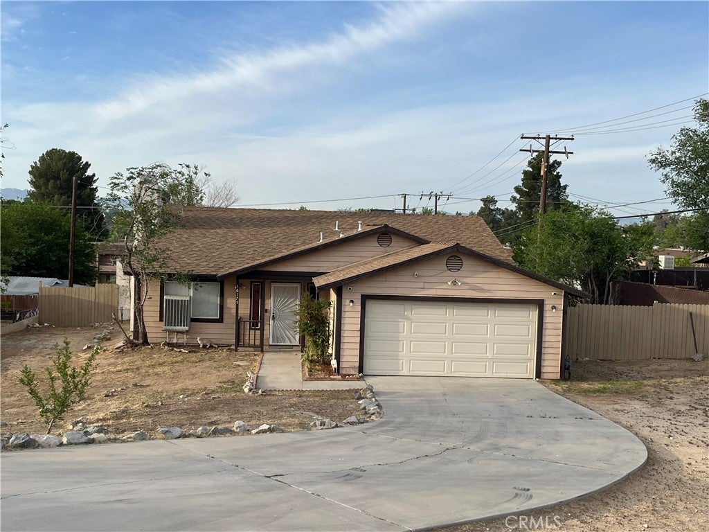 Photo of Listing #DW25097317