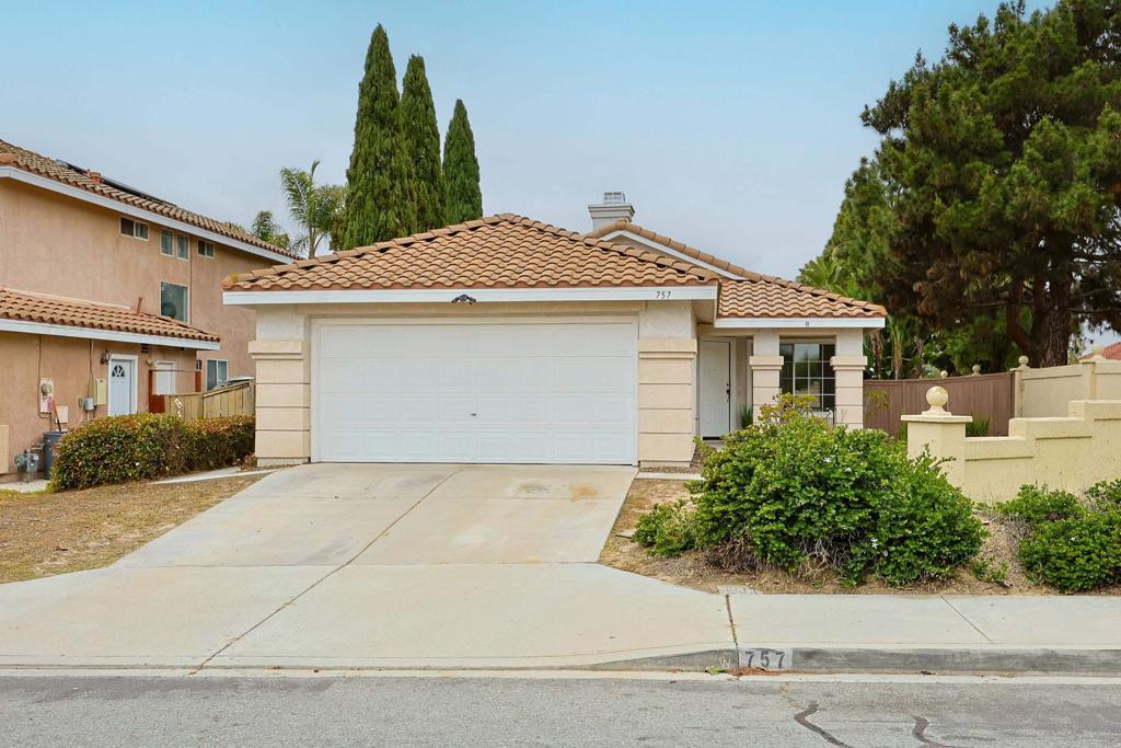 Photo of Listing #PTP2503213