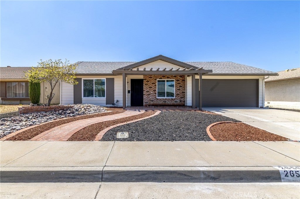 Photo of Listing #TR25098363