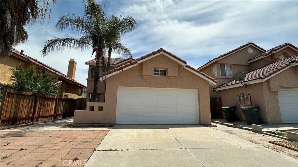 Photo of Listing #IV25096418