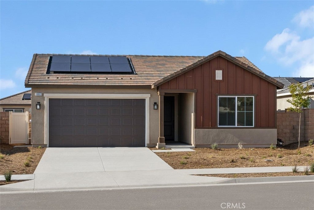 Photo of Listing #IV25098516