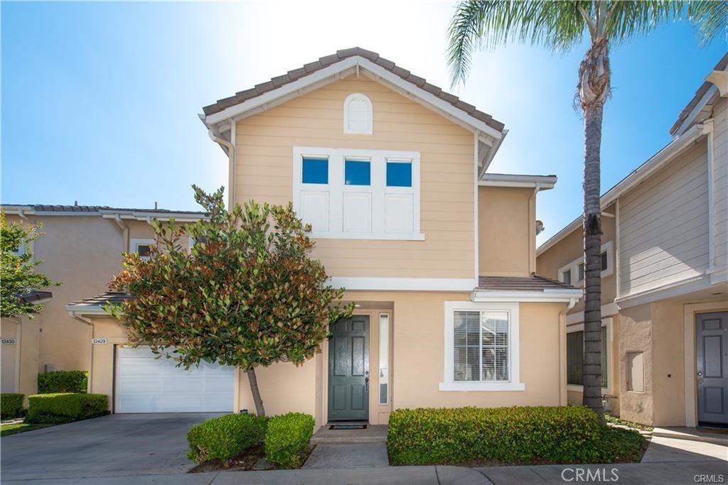 Photo of Listing #OC25099080