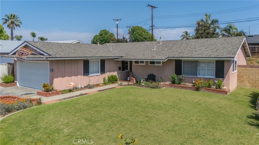 Photo of Listing #DW25097685