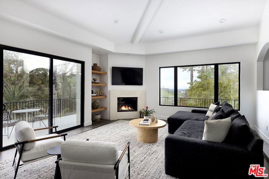 Photo of Listing #25534163