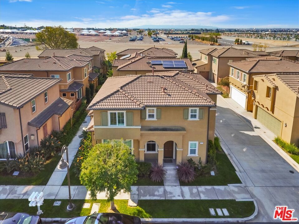 Photo of Listing #25533941