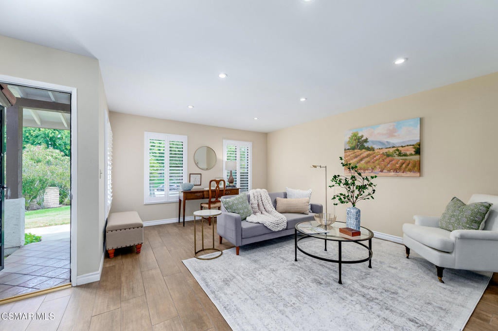 Photo of Listing #225002196